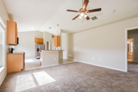 House in Orlando, Florida 3 bedrooms, 158.58 sq.m. № 1914503 - photo 8