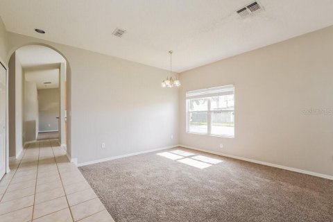 House in Orlando, Florida 3 bedrooms, 158.58 sq.m. № 1914503 - photo 4