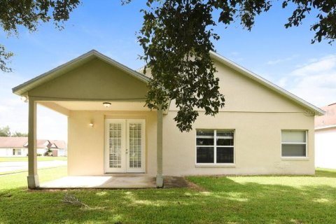 House in Orlando, Florida 3 bedrooms, 158.58 sq.m. № 1914503 - photo 15