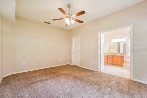 House in Orlando, Florida 3 bedrooms, 158.58 sq.m. № 1914503 - photo 9