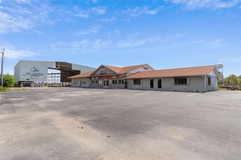 Immobilier commercial à Hernando Beach, Floride 603.86 m2 № 2138260