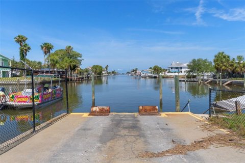 Propiedad comercial en venta en Hernando Beach, Florida, 603.86 m2 № 2138260 - foto 20