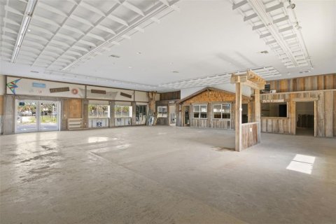 Propiedad comercial en venta en Hernando Beach, Florida, 603.86 m2 № 2138260 - foto 30
