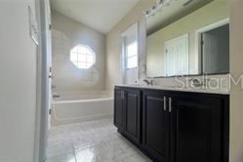 Casa en alquiler en Kissimmee, Florida, 3 dormitorios, 150.41 m2 № 1827846 - foto 6