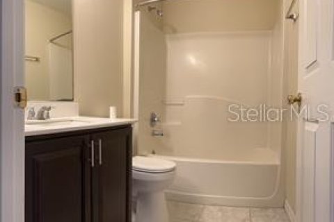 Casa en alquiler en Kissimmee, Florida, 3 dormitorios, 150.41 m2 № 1827846 - foto 8