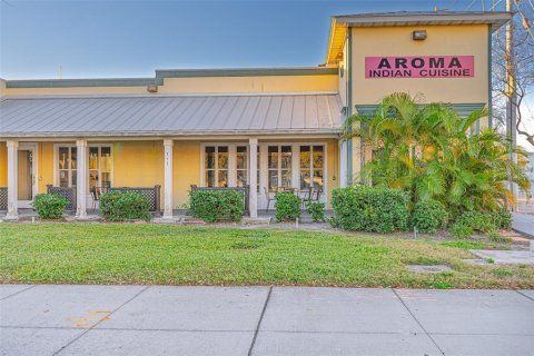 Commercial property in Largo, Florida 1011.61 sq.m. № 2109083 - photo 24