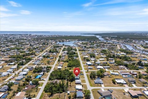 House in Port Charlotte, Florida 2 bedrooms, 117.15 sq.m. № 1602874 - photo 3