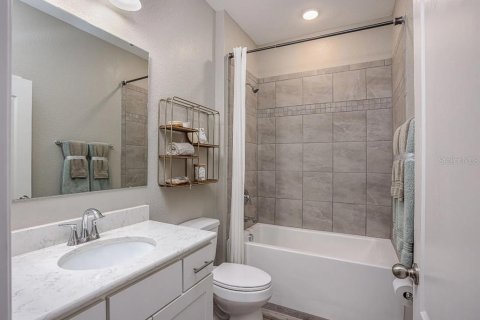 Casa en venta en DeLand, Florida, 4 dormitorios, 199.83 m2 № 1751669 - foto 20