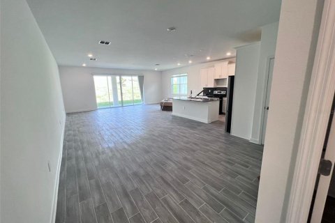 Casa en alquiler en Davenport, Florida, 5 dormitorios, 306.67 m2 № 1912502 - foto 2