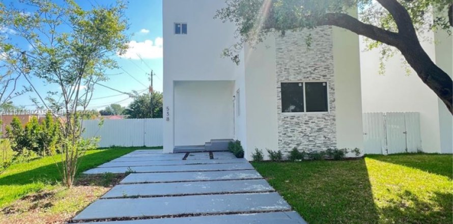 Casa en Fort Lauderdale, Florida 3 dormitorios, 153.29 m2 № 2057835