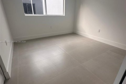 Casa en alquiler en Fort Lauderdale, Florida, 3 dormitorios, 153.29 m2 № 2057835 - foto 14