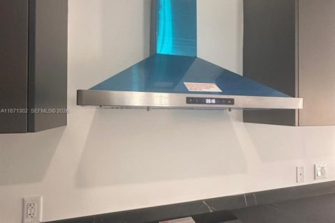 Casa en alquiler en Fort Lauderdale, Florida, 3 dormitorios, 153.29 m2 № 2057835 - foto 5