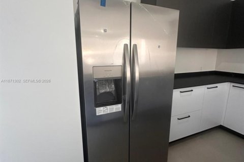 Casa en alquiler en Fort Lauderdale, Florida, 3 dormitorios, 153.29 m2 № 2057835 - foto 6