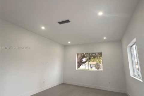 Casa en alquiler en Fort Lauderdale, Florida, 3 dormitorios, 153.29 m2 № 2057835 - foto 17