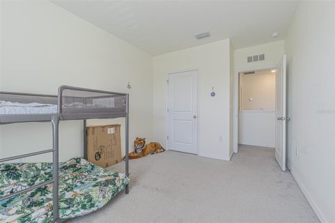 House in San Antonio, Florida 4 bedrooms, 209.96 sq.m. № 1826507 - photo 24