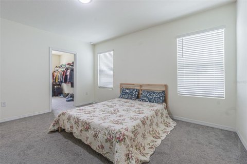 House in San Antonio, Florida 4 bedrooms, 209.96 sq.m. № 1826507 - photo 14