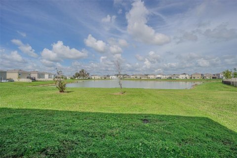 House in San Antonio, Florida 4 bedrooms, 209.96 sq.m. № 1826507 - photo 5