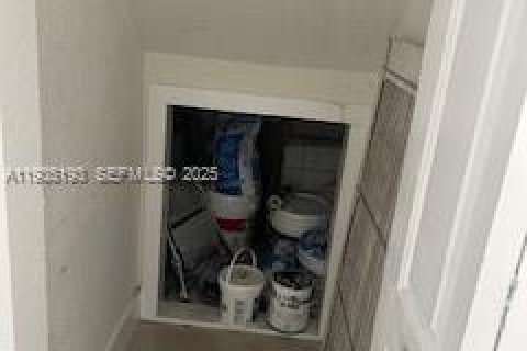 Copropriété à vendre à Miami, Floride: 2 chambres, 121.89 m2 № 1993464 - photo 9