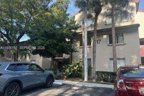 Copropriété à vendre à Miami, Floride: 2 chambres, 121.89 m2 № 1993464 - photo 2