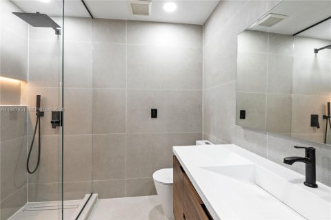 House in Palmetto Bay, Florida 3 bedrooms, 151.34 sq.m. № 2003939 - photo 19