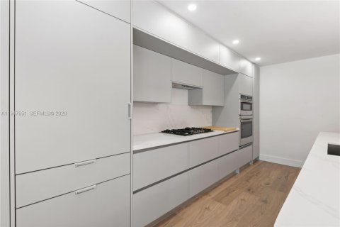 House in Palmetto Bay, Florida 3 bedrooms, 151.34 sq.m. № 2003939 - photo 6