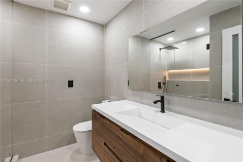 House in Palmetto Bay, Florida 3 bedrooms, 151.34 sq.m. № 2003939 - photo 20