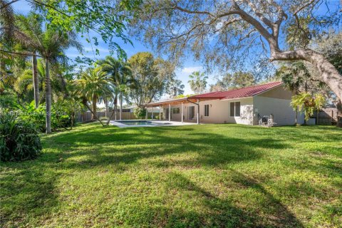 House in Palmetto Bay, Florida 3 bedrooms, 151.34 sq.m. № 2003939 - photo 25