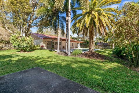 House in Palmetto Bay, Florida 3 bedrooms, 151.34 sq.m. № 2003939 - photo 24