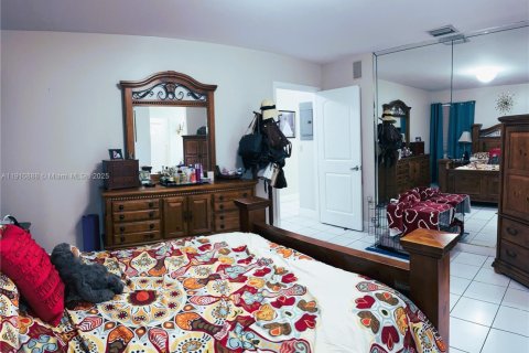 Casa en venta en Miami, Florida, 3 dormitorios, 126.72 m2 № 1968411 - foto 23