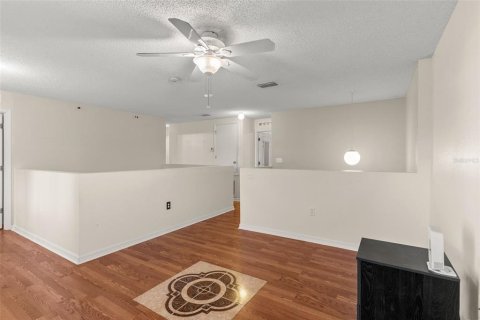 Casa en venta en Haines City, Florida, 4 dormitorios, 337.05 m2 № 2118899 - foto 14