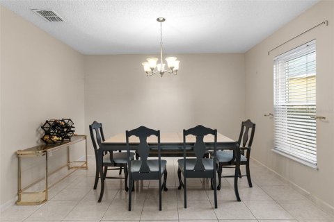 Casa en venta en Haines City, Florida, 4 dormitorios, 337.05 m2 № 2118899 - foto 11