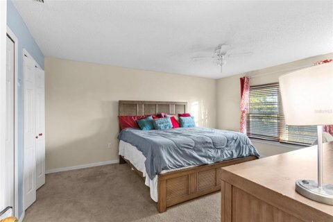 Casa en venta en Haines City, Florida, 4 dormitorios, 337.05 m2 № 2118899 - foto 20