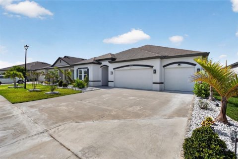 Casa en venta en Bradenton, Florida, 4 dormitorios, 230.86 m2 № 2167679 - foto 3