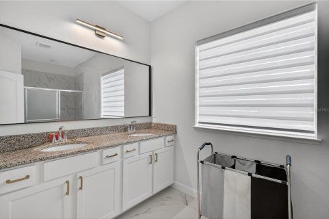 Casa en venta en Bradenton, Florida, 4 dormitorios, 230.86 m2 № 2167679 - foto 16