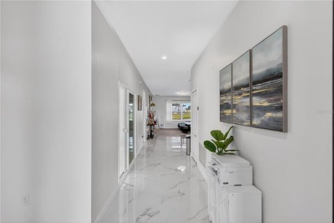 Casa en venta en Bradenton, Florida, 4 dormitorios, 230.86 m2 № 2167679 - foto 5