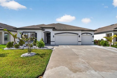 Casa en Bradenton, Florida 4 dormitorios, 230.86 m2 № 2167679