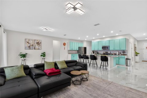 Casa en venta en Bradenton, Florida, 4 dormitorios, 230.86 m2 № 2167679 - foto 13