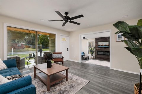 Casa en venta en Saint Petersburg, Florida, 3 dormitorios, 140.75 m2 № 2142031 - foto 9