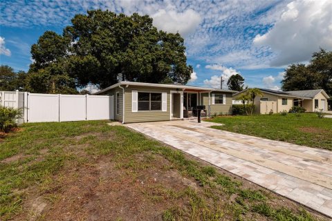 Casa en venta en Saint Petersburg, Florida, 3 dormitorios, 140.75 m2 № 2142031 - foto 19