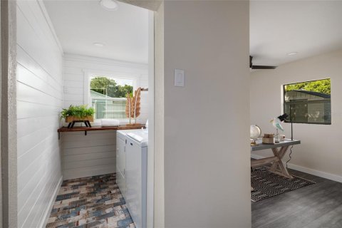 Casa en venta en Saint Petersburg, Florida, 3 dormitorios, 140.75 m2 № 2142031 - foto 25