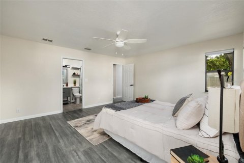 Casa en venta en Saint Petersburg, Florida, 3 dormitorios, 140.75 m2 № 2142031 - foto 12