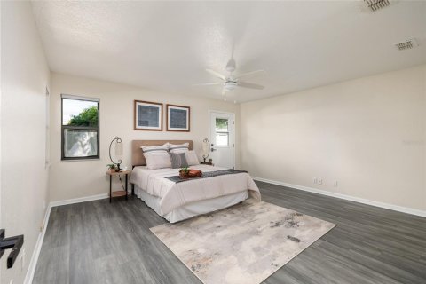 Casa en venta en Saint Petersburg, Florida, 3 dormitorios, 140.75 m2 № 2142031 - foto 26