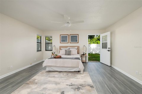 Casa en venta en Saint Petersburg, Florida, 3 dormitorios, 140.75 m2 № 2142031 - foto 13