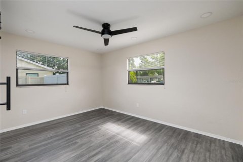 Casa en venta en Saint Petersburg, Florida, 3 dormitorios, 140.75 m2 № 2142031 - foto 17