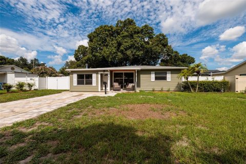 Casa en venta en Saint Petersburg, Florida, 3 dormitorios, 140.75 m2 № 2142031 - foto 24