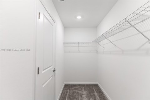 Casa en alquiler en Winter Haven, Florida, 5 dormitorios, 205.78 m2 № 2032771 - foto 23