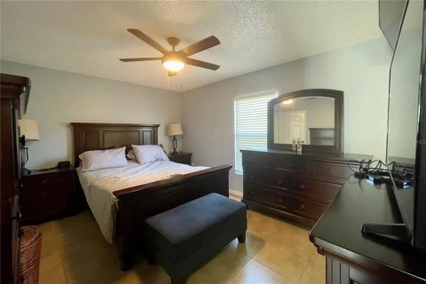House in Orange City, Florida 3 bedrooms, 107.58 sq.m. № 1083973 - photo 12