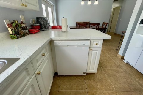House in Orange City, Florida 3 bedrooms, 107.58 sq.m. № 1083973 - photo 15