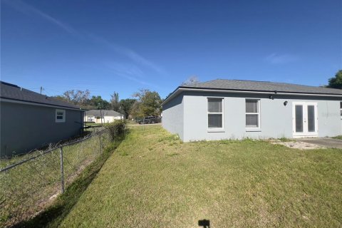 House in Orange City, Florida 3 bedrooms, 107.58 sq.m. № 1083973 - photo 21