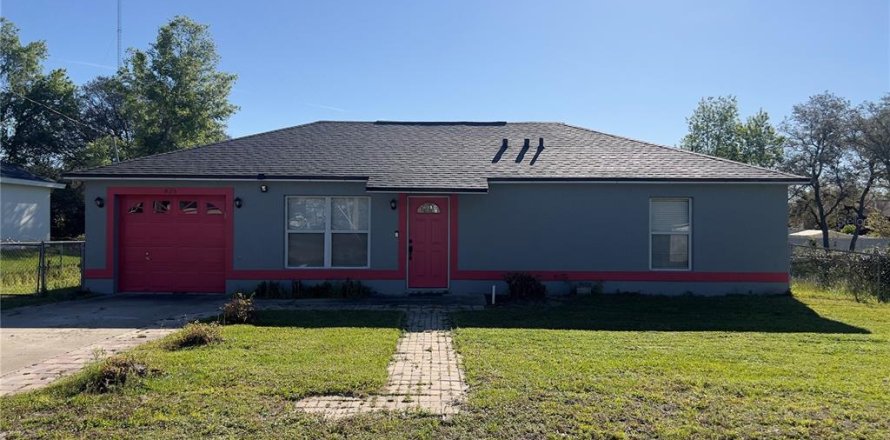 House in Orange City, Florida 3 bedrooms, 107.58 sq.m. № 1083973